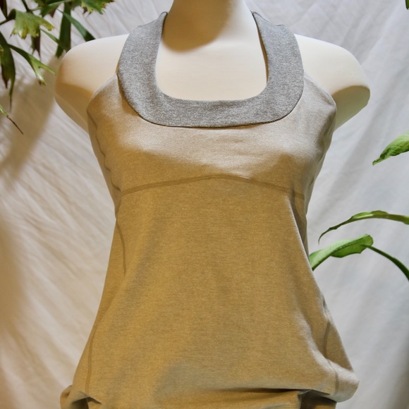 Lulu Lemon Athletic Top - Picture 1 of 1
